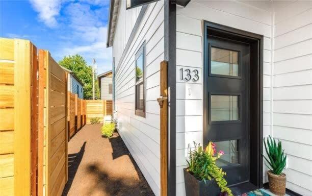 Madison Valley New Built 2b-2 5b Luxe Retreat Seattle